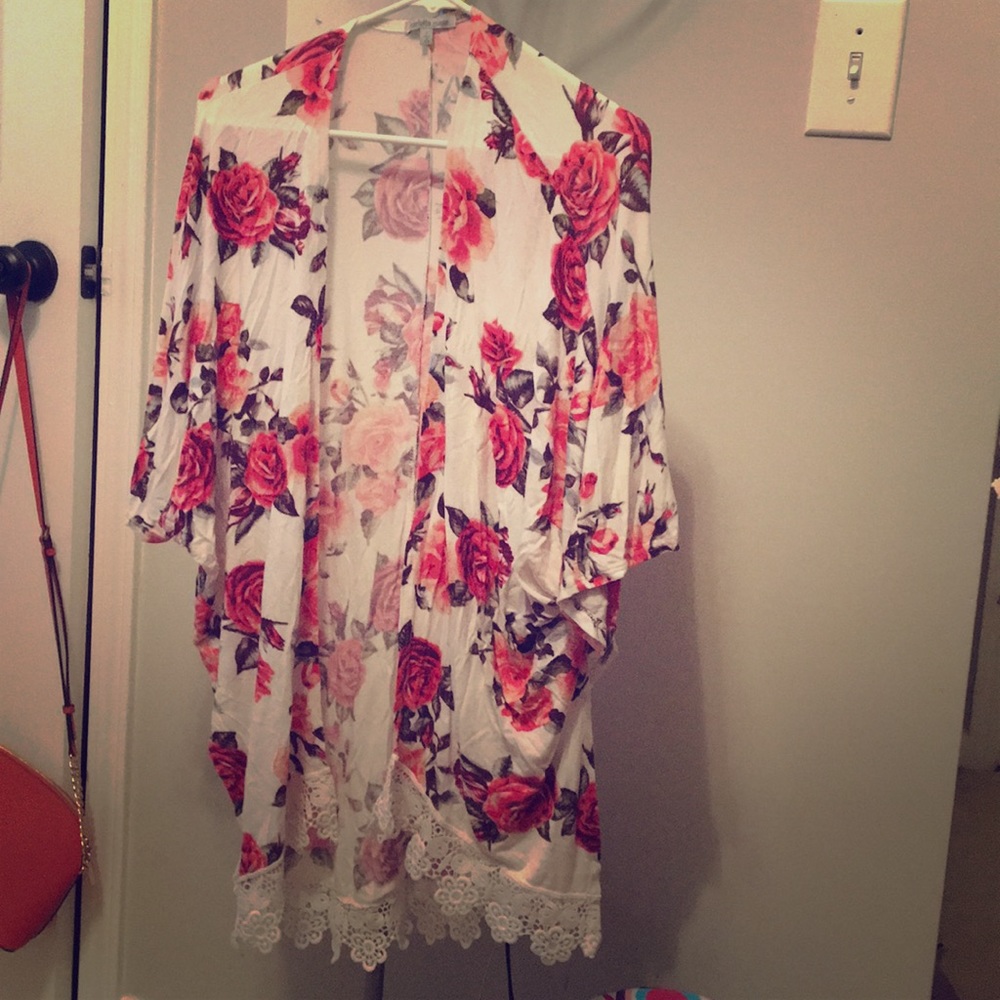 Floral pattern kimono
